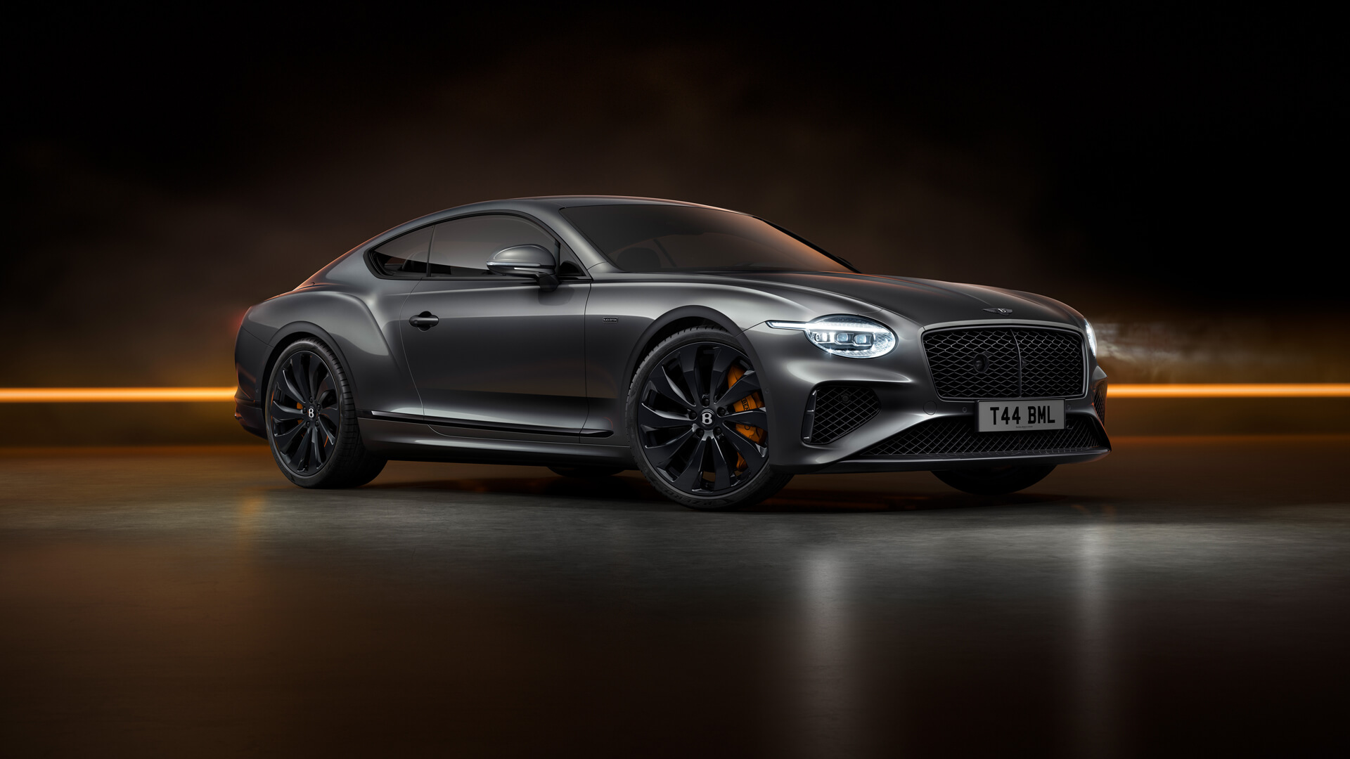 Luxury furtif: l'édition noire de Bentley a lancé