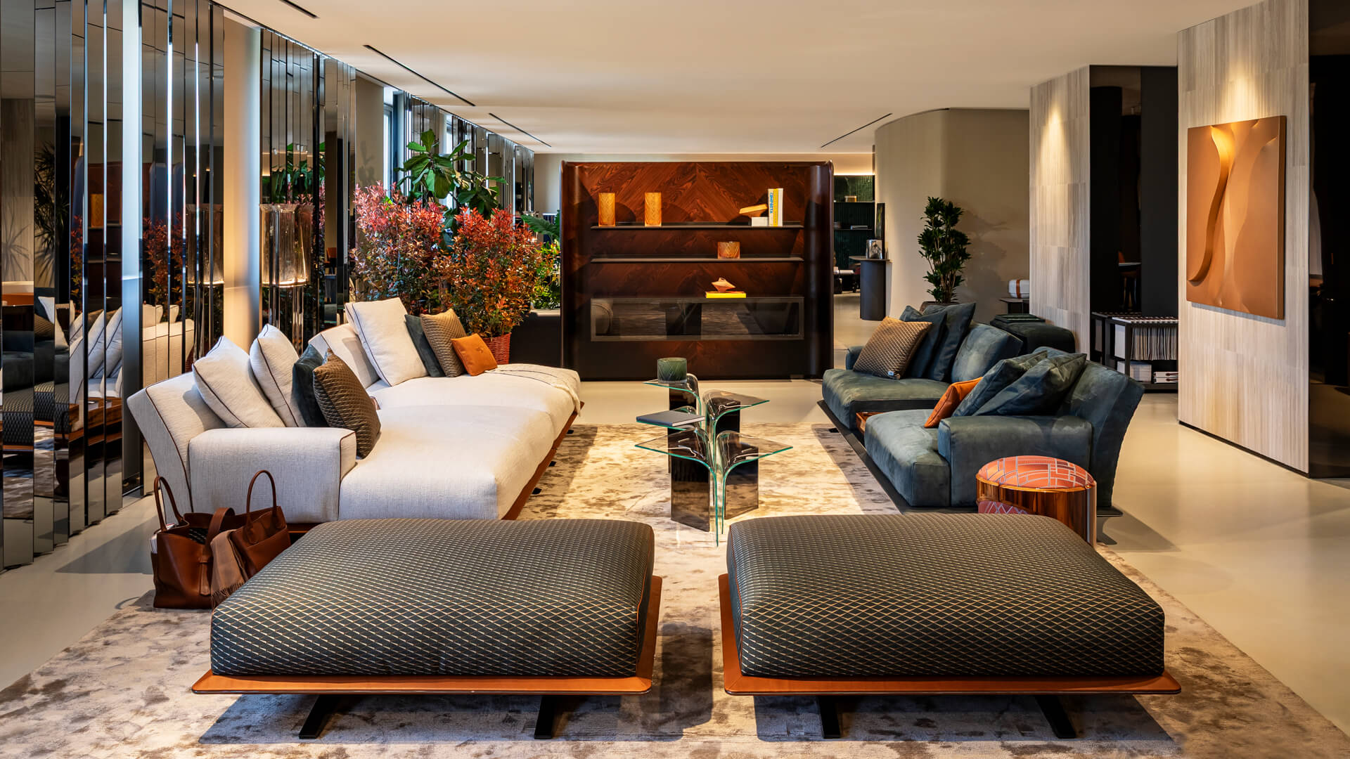 Bentley Home dévoile la collection de meubles de luxe étendus