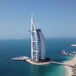 Burj Al Arab: Testament imposant de Dubaï au luxe