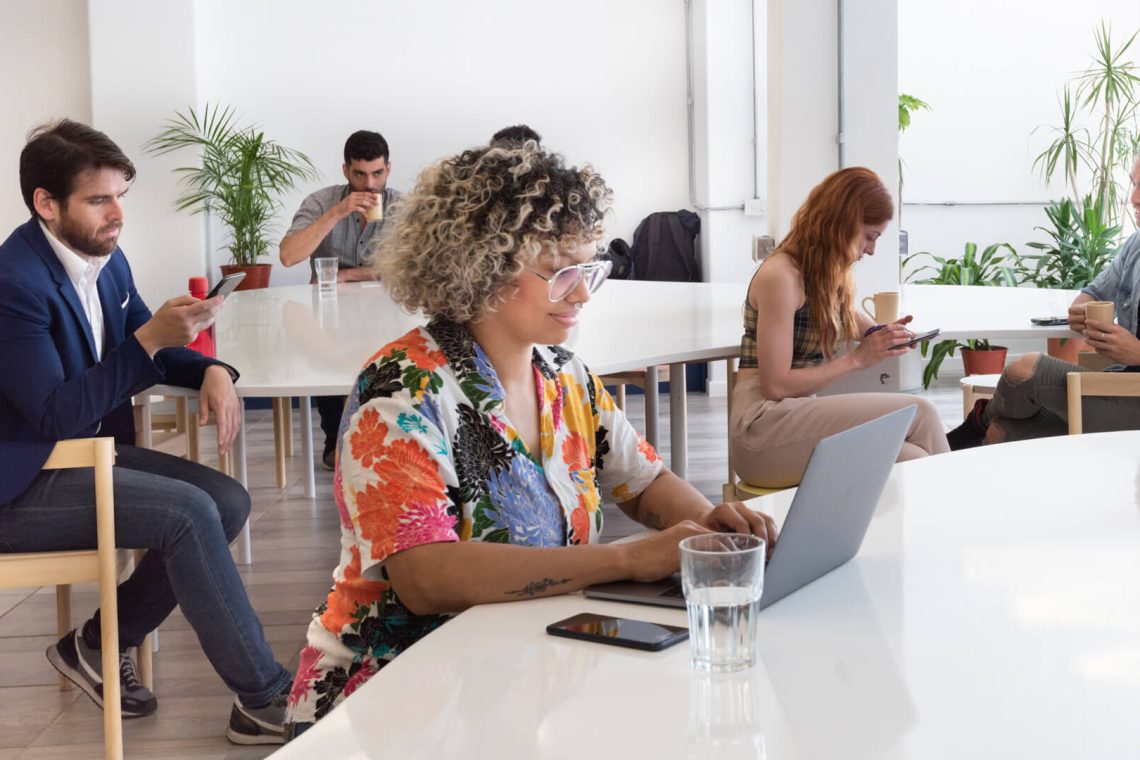 Conduire la parité des sexes et les lieux de travail inclusifs
