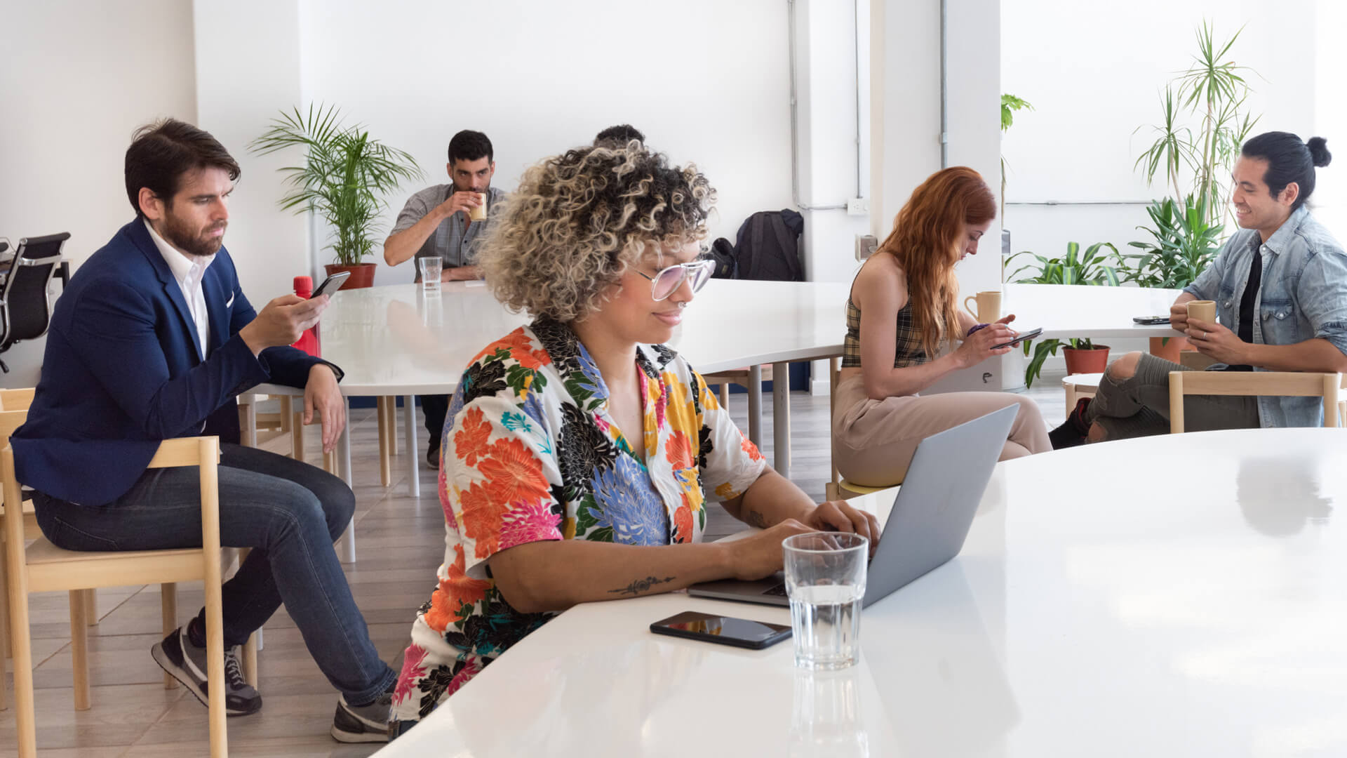 Conduire la parité des sexes et les lieux de travail inclusifs
