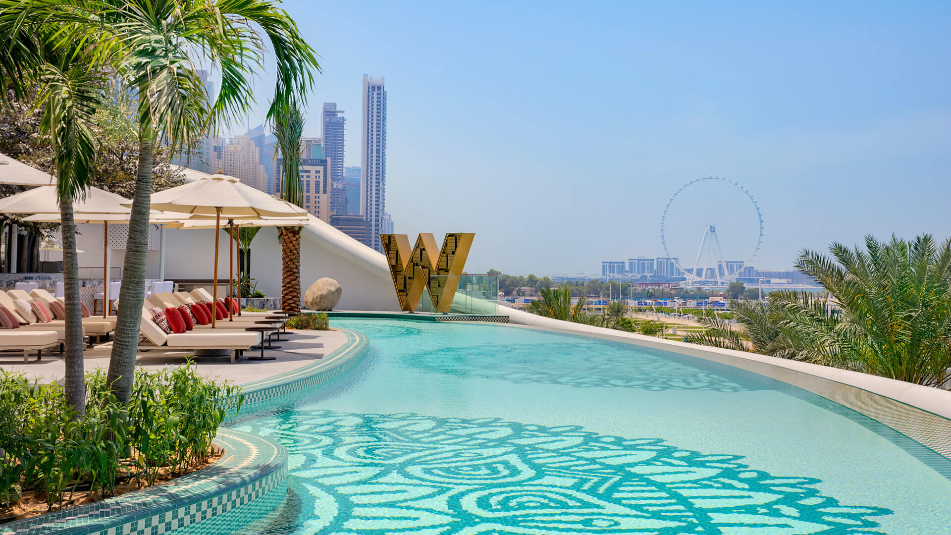 Le luxe moderne rencontre l'héritage arabe à W Dubaï