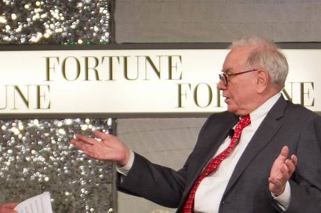 UBS lowers Berkshire Hathaway target to $887,099