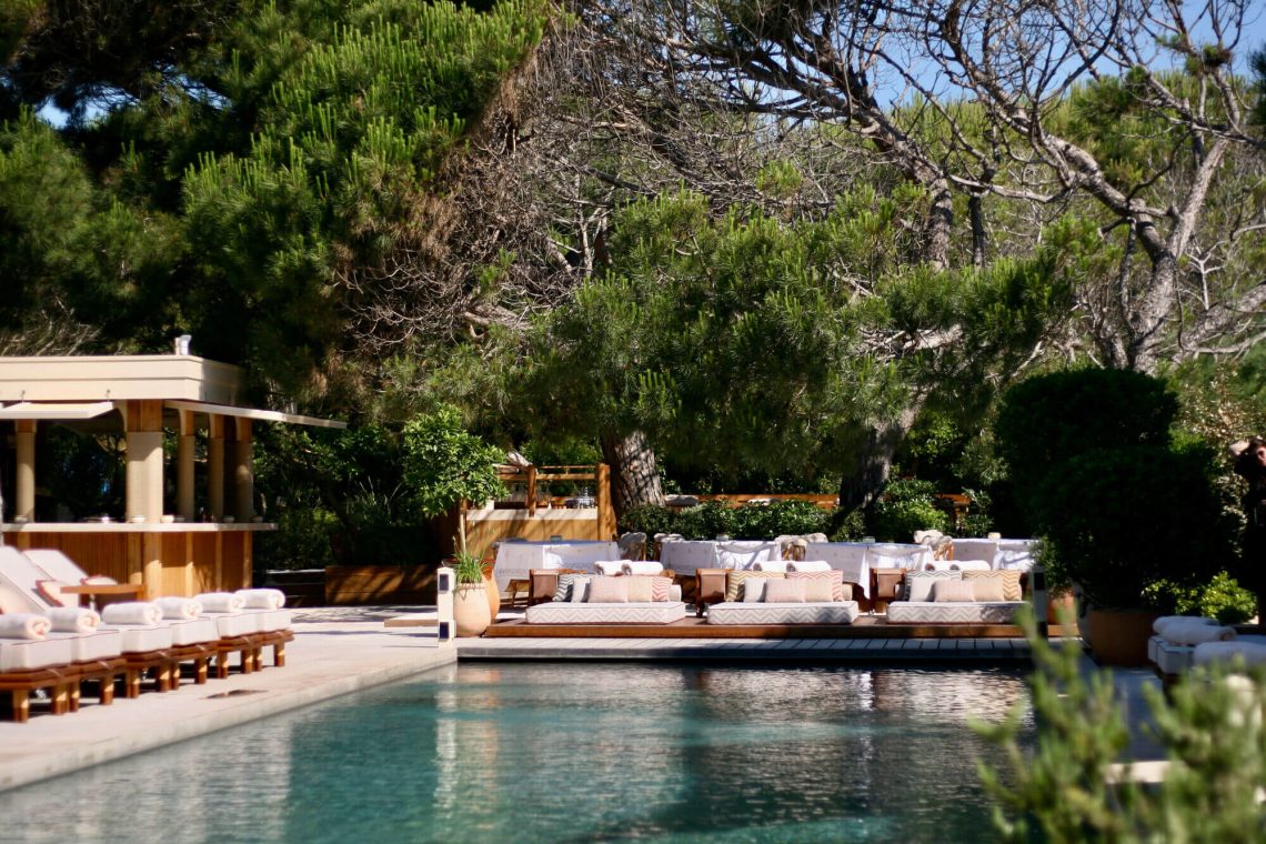 Méditerranée Fine Cuisine rencontre le luxe du club de plage à Gigi