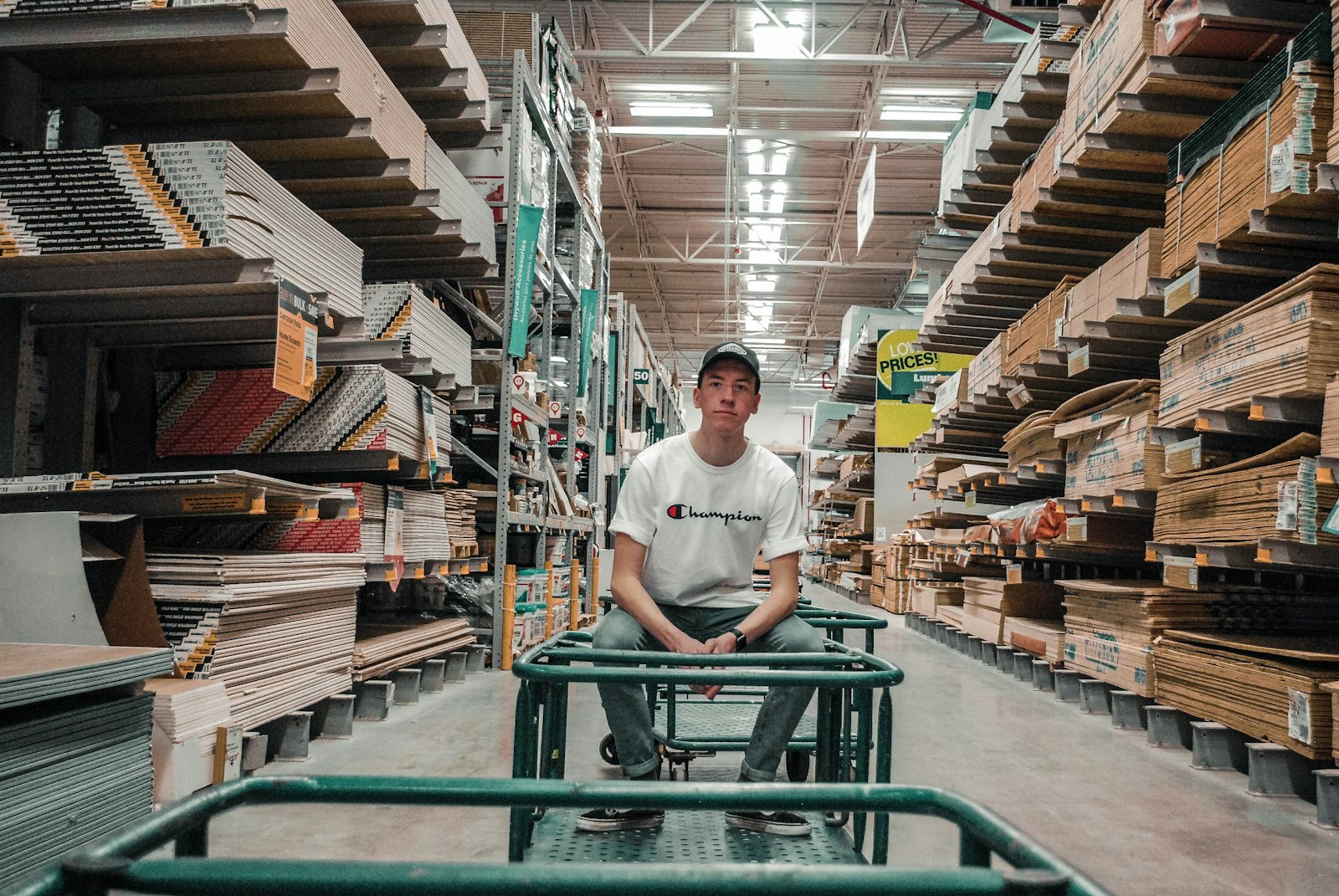 Home Improvement Retailer Deploys AI for Store Optimization