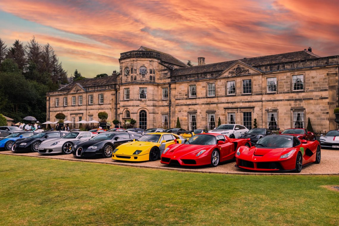 100 millions de livres sterling d'art automobile descend sur Grantley Hall