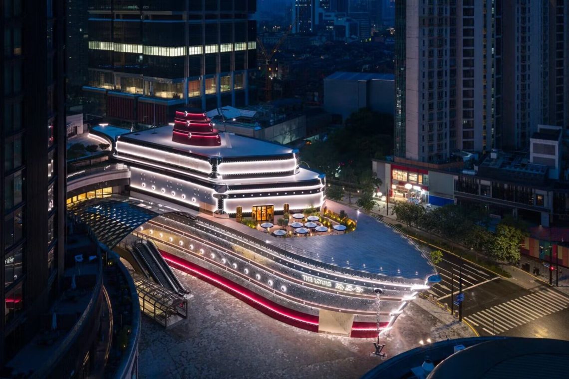 Louis Vuitton fait naviguer avec le nouveau magasin phare de Shanghai