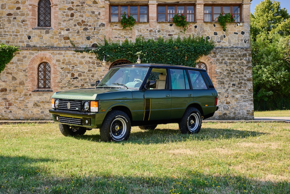 Vinile's Remastered Range Rover Classic
