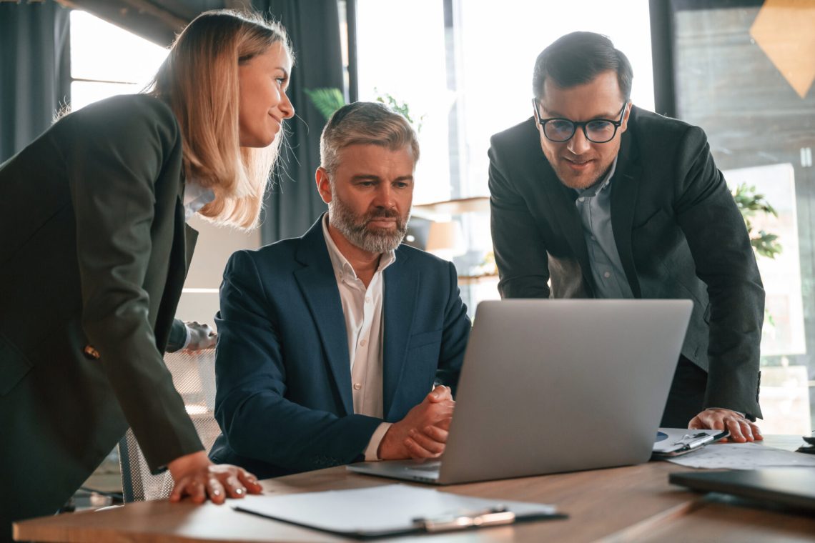 L'avantage humain: déverrouiller le potentiel de l'IA à travers les gens