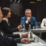 Réécrire des rôles exécutifs dans la C-suite