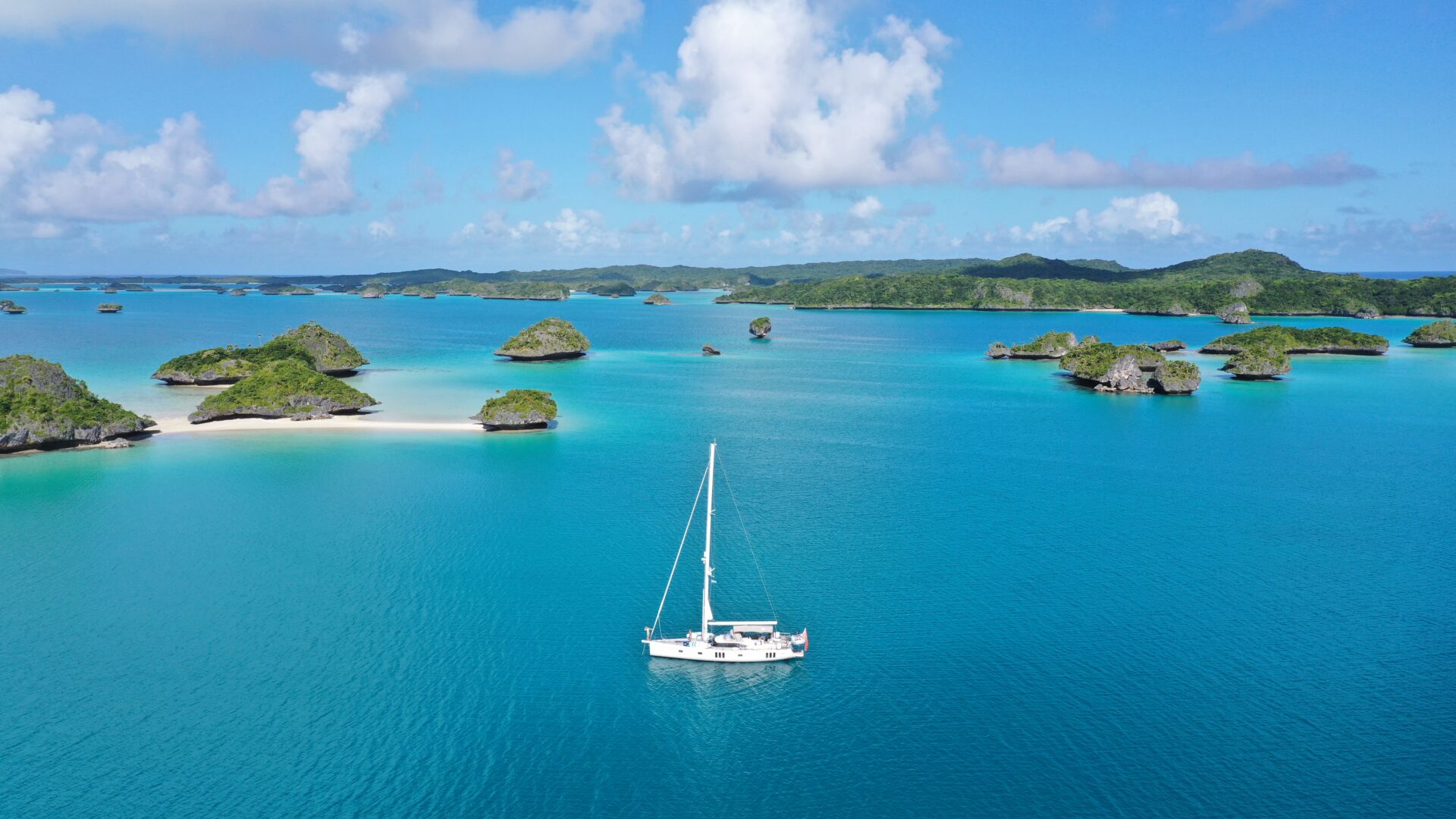 Oyster Yachts trace les nouveaux cours avec Explorers Club