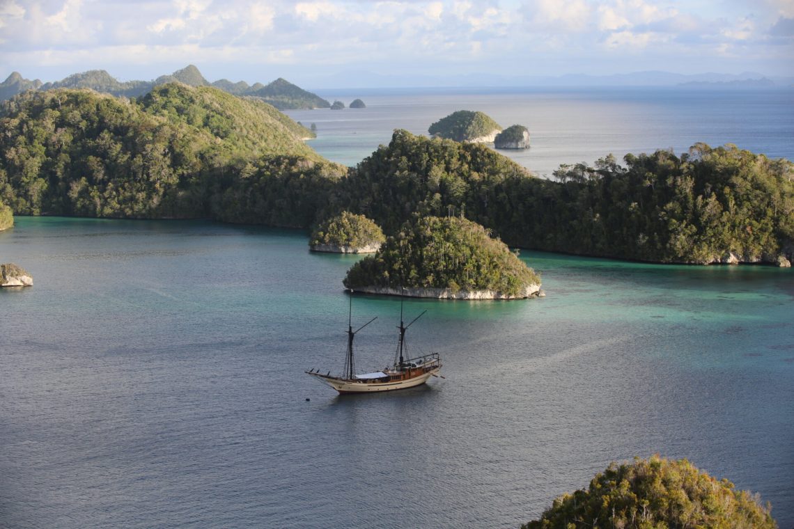 Voyage immersif à travers les îles cachées d'Indonésie