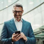 Pourquoi les PDG qui publient du contenu surpassent leurs pairs