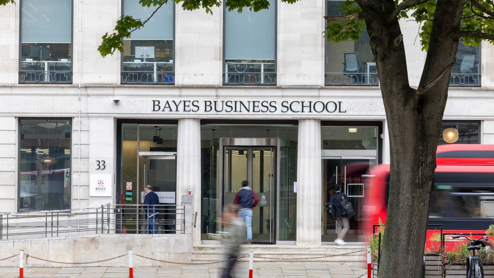 L'Executive MBA de Londres qui a un impact sur les conseils d'administration
