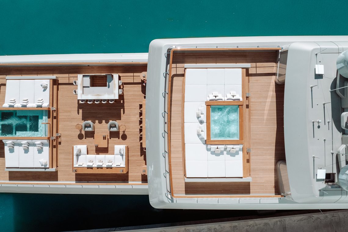 Armani Superyacht obtient un nouveau propriétaire