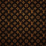 Le monogramme Louis Vuitton fête ses 130 ans