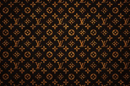Le monogramme Louis Vuitton fête ses 130 ans