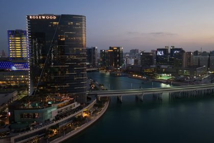 Rosewood Abu Dhabi : l'élégance contemporaine sur l'île d'Al Maryah