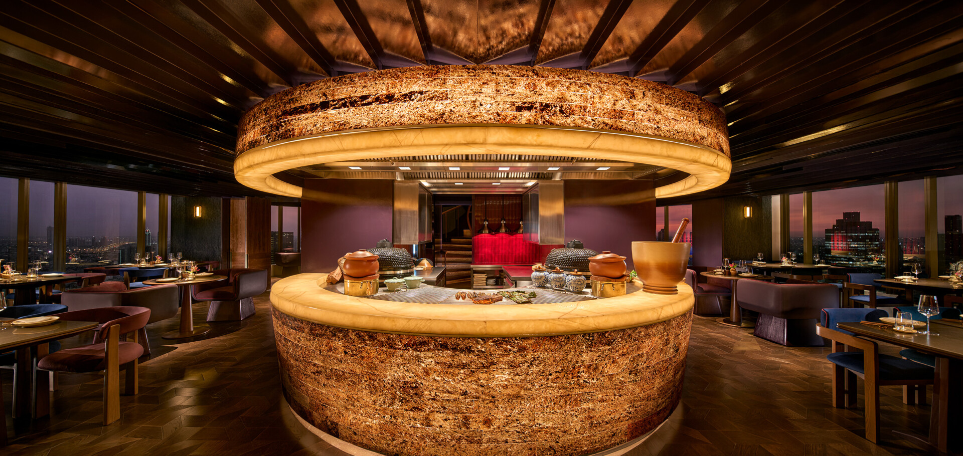 Feu, épices et âme au Saffron Grill Bangkok