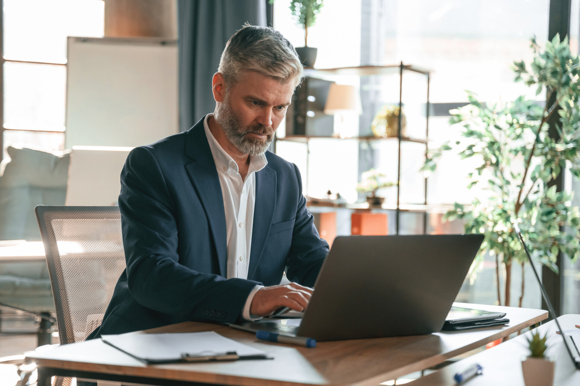 Comment transformer votre profil LinkedIn en un atout commercial