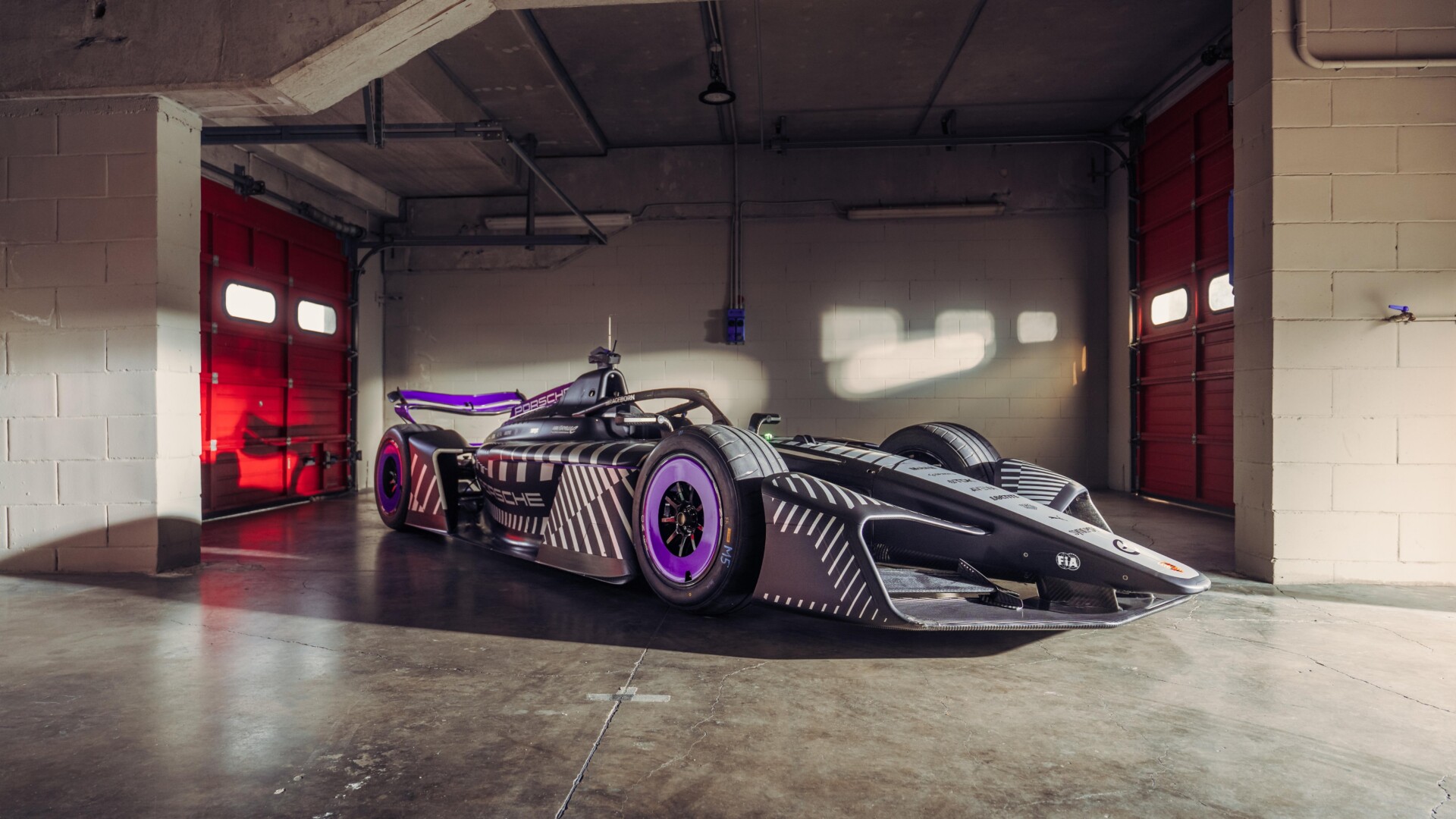 Porsche lance la 975 RSE pour la Formule E