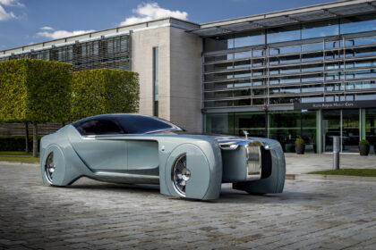Rolls-Royce fête son triple anniversaire à Goodwood