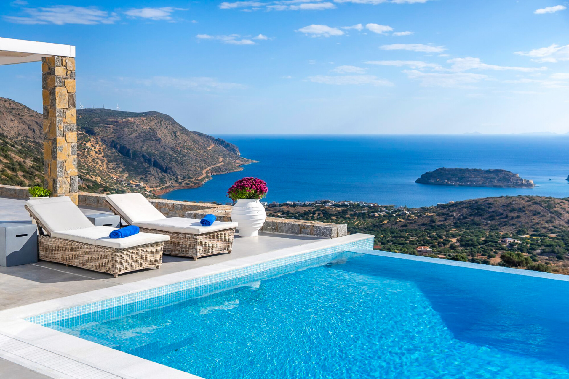 Découvrez la collection ultime de villas de luxe en Grèce