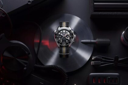 OMEGA donne vie à la montre 007 First Light