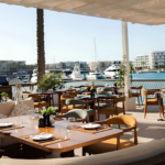 Signor Sassi navigue à Porto Cervo pour l'été